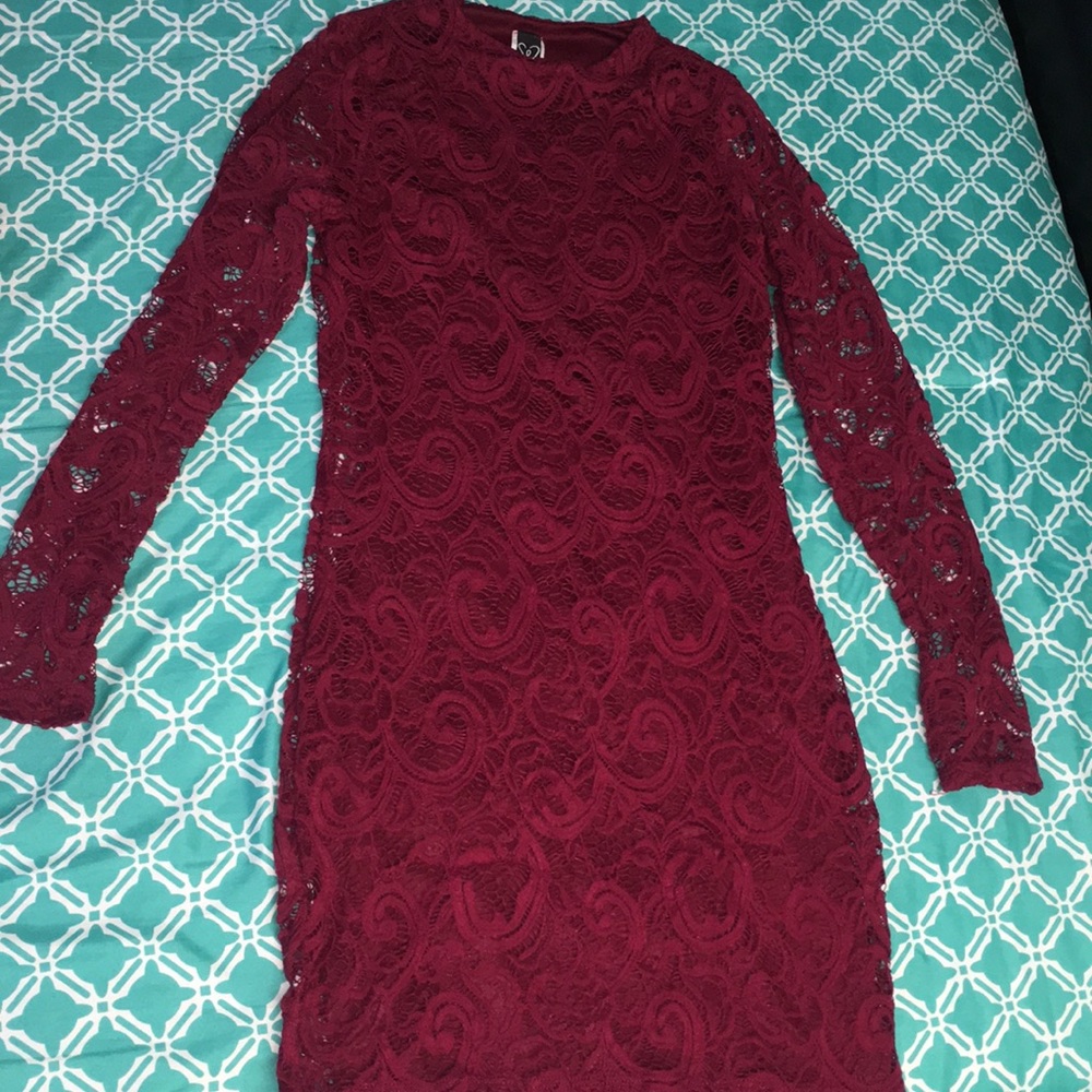 Burgundy dress❤️